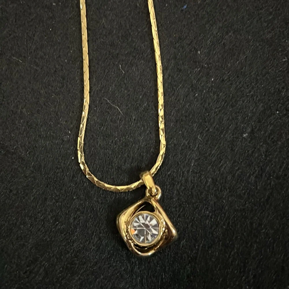 YVES SAINT LAURENT Necklace Gold Tone Big Stone Pendant YSL - Picture 2 of 3